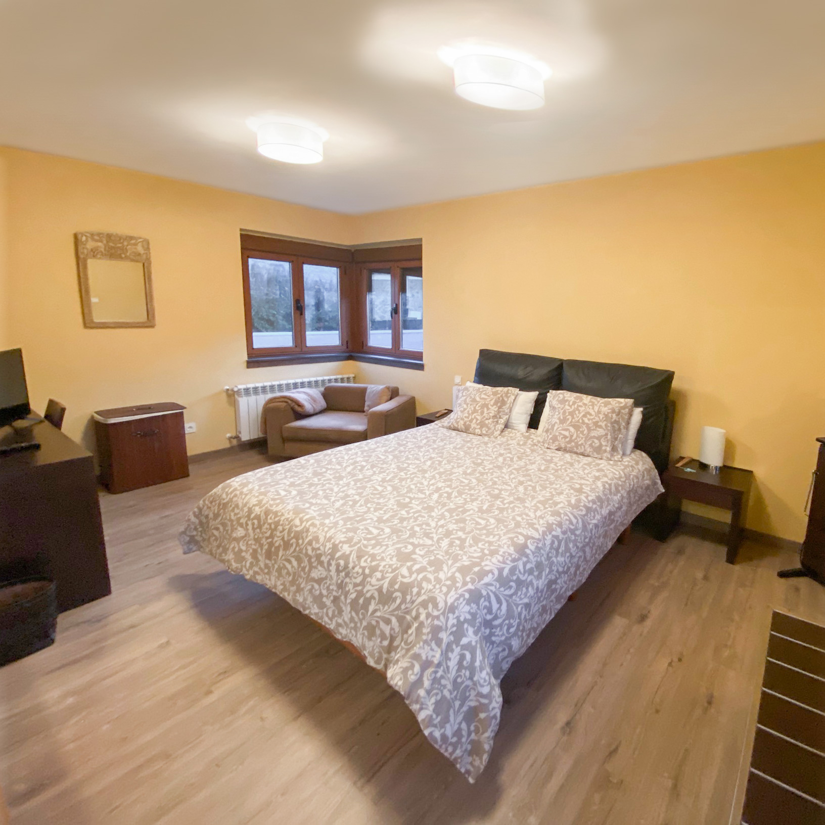 img_dormitorio_1_perspectiva_cuadrada